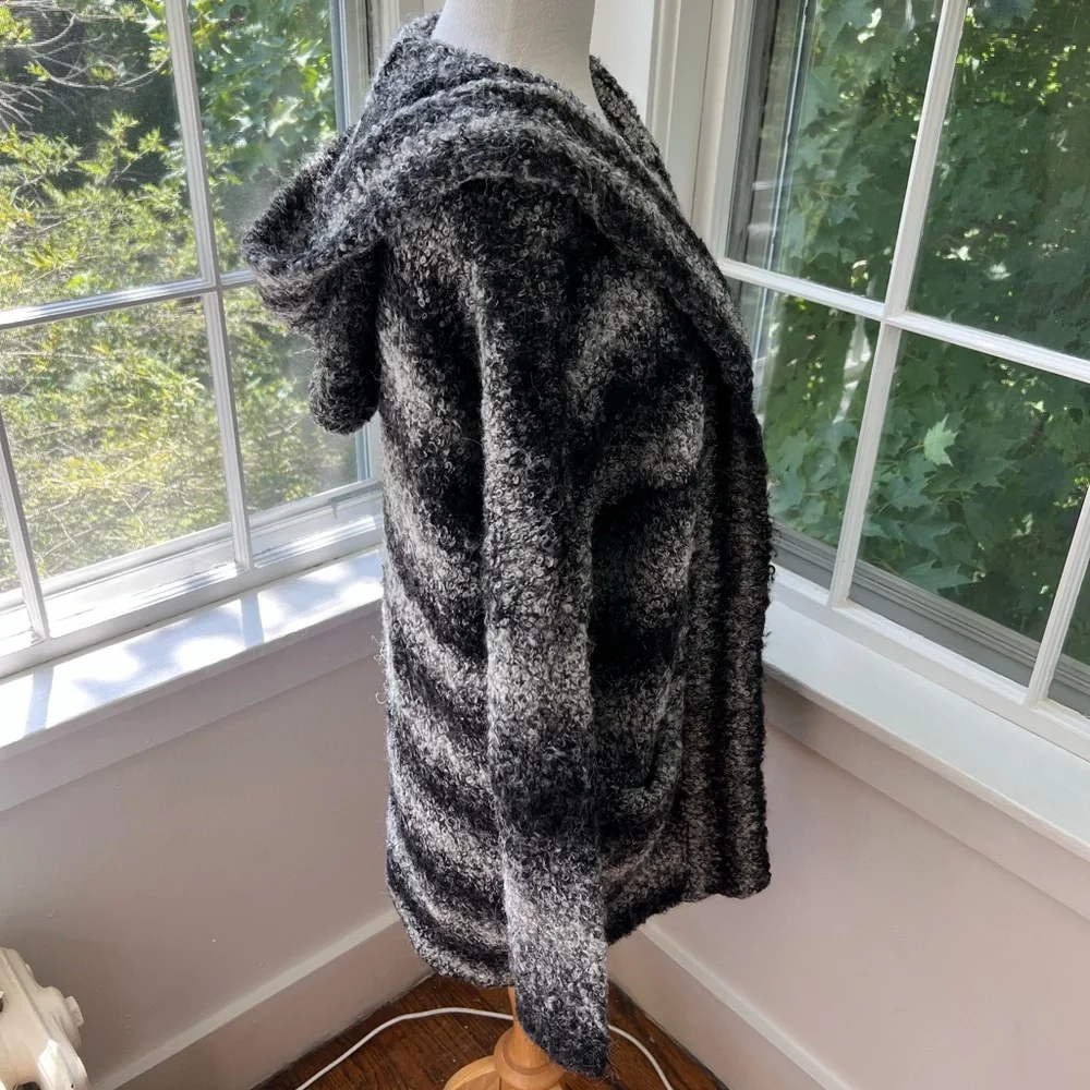 FRENCH CONNECTION alpaca blend boucle cozy hooded cardigan with pockets - Picture 7 of 9